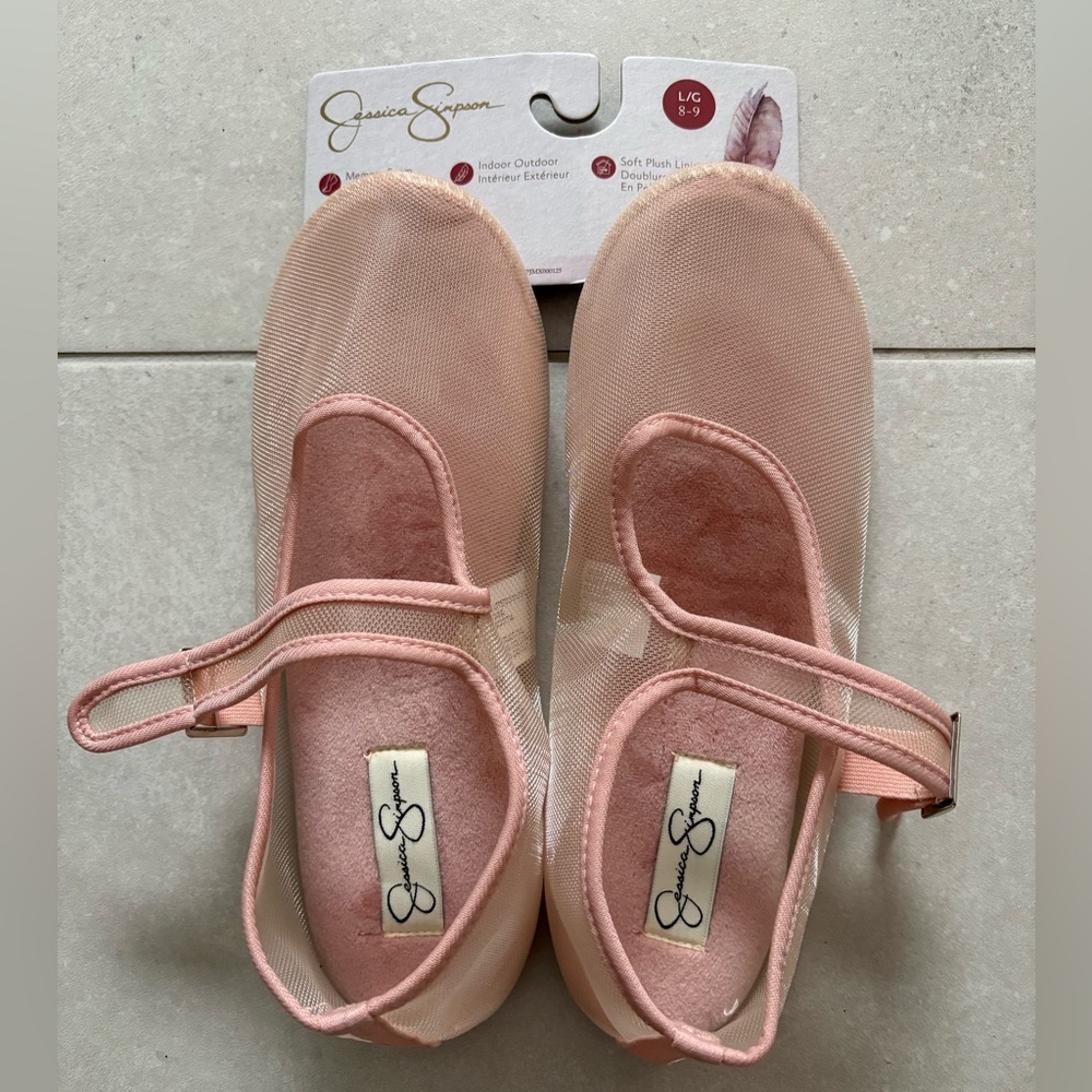 Jessica Simpson Women’s Soft Pink  Slippers in Size Large (8-9)